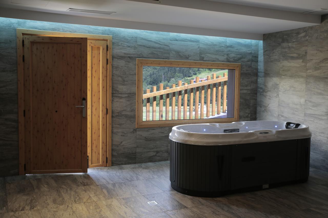 Malkorra Hotel & Restaurant Ирун Екстериор снимка